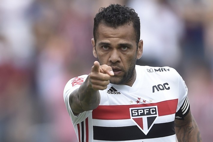 Liga - Daniel Alves Seleção