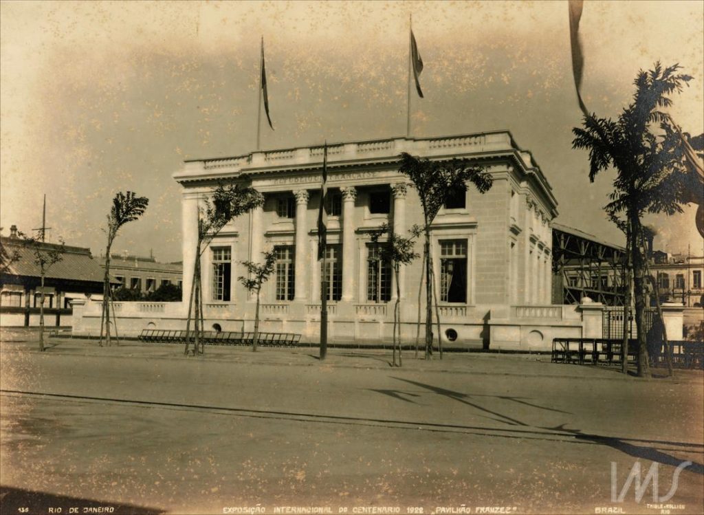 PETIT TRIANON - 100 ANOS