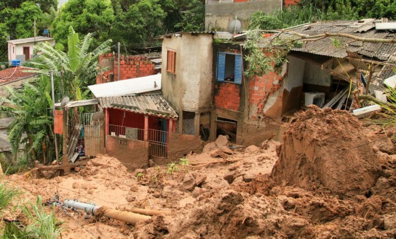 Nem tanto ao céu, nem tanto à terra.