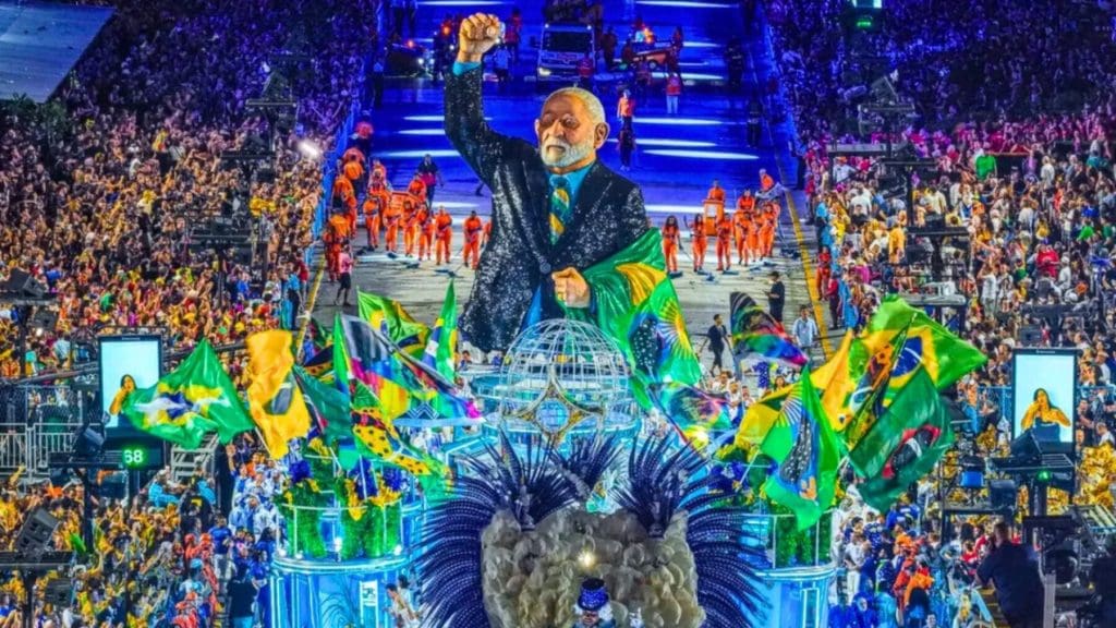 Eleições na Avenida