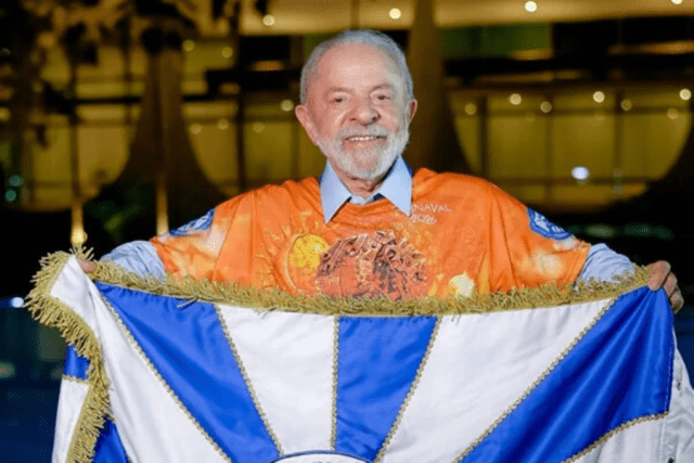 lula carnaval penduricalhos