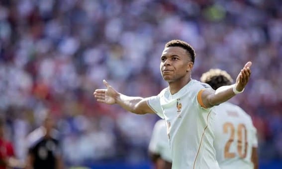 MBAPPÉ