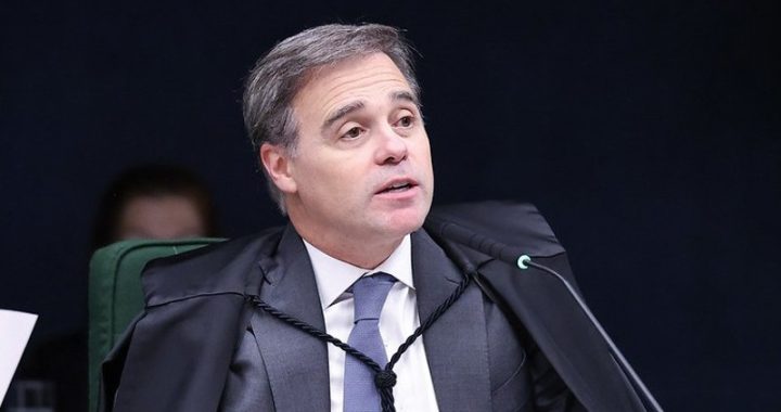 André Mendonça
